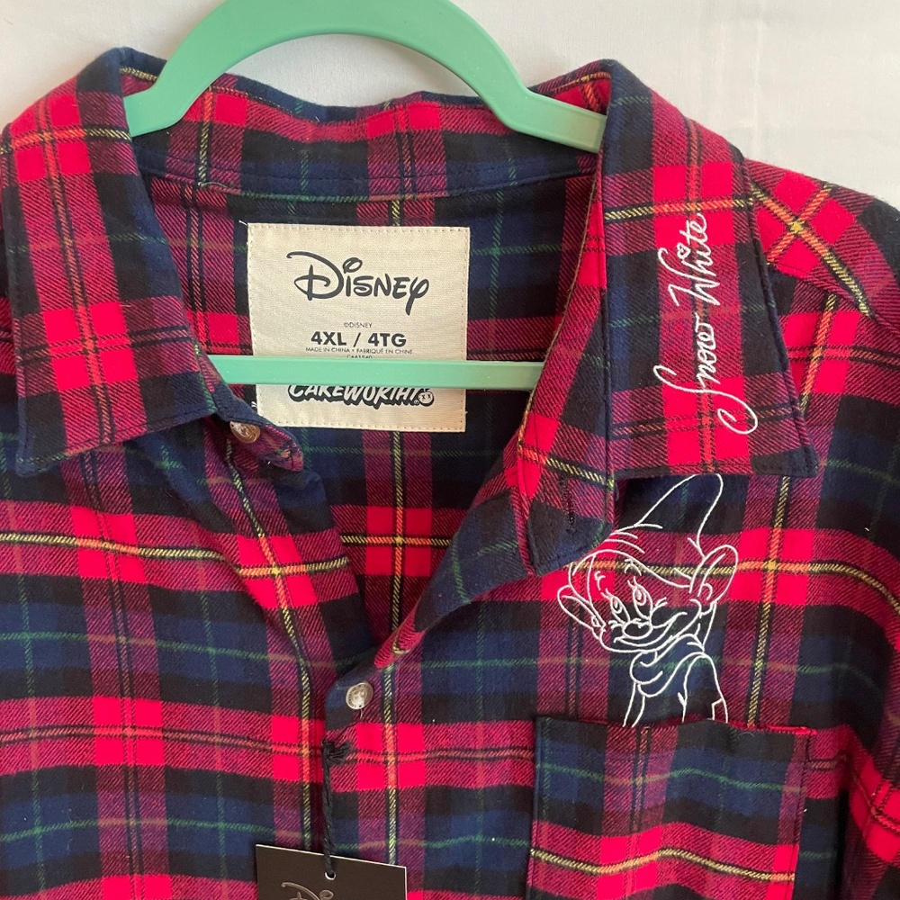 Disney x CakeWorthy Snow White & 7 dwarfs Button Up Flannel Size 4X NEW! w/ tags - Picture 4 of 4